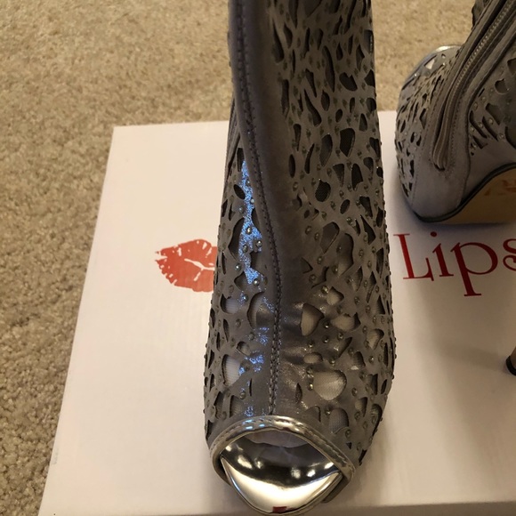 Silver platform peep toe. - Picture 5 of 6